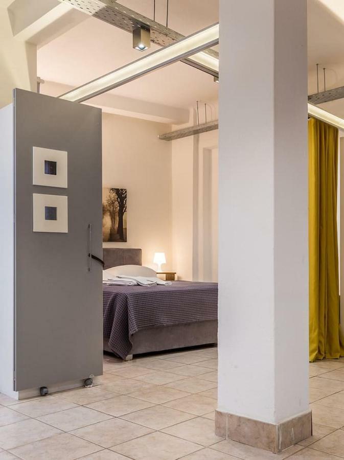 Апартаменты Renovated Loft At The Center Of Monastiraki Афины Экстерьер фото