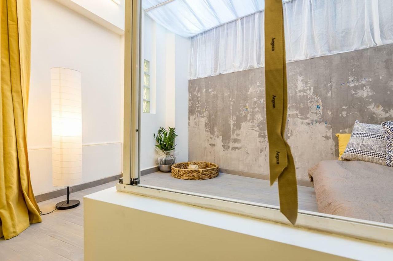 Апартаменты Renovated Loft At The Center Of Monastiraki Афины Экстерьер фото