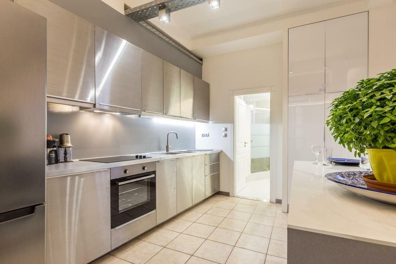 Апартаменты Renovated Loft At The Center Of Monastiraki Афины Экстерьер фото
